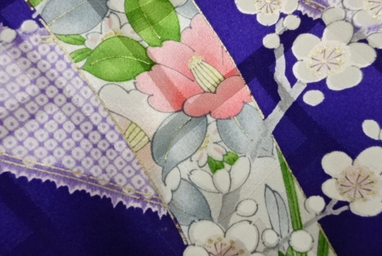 Kuukou Folding Wristlet Clutch 4580G