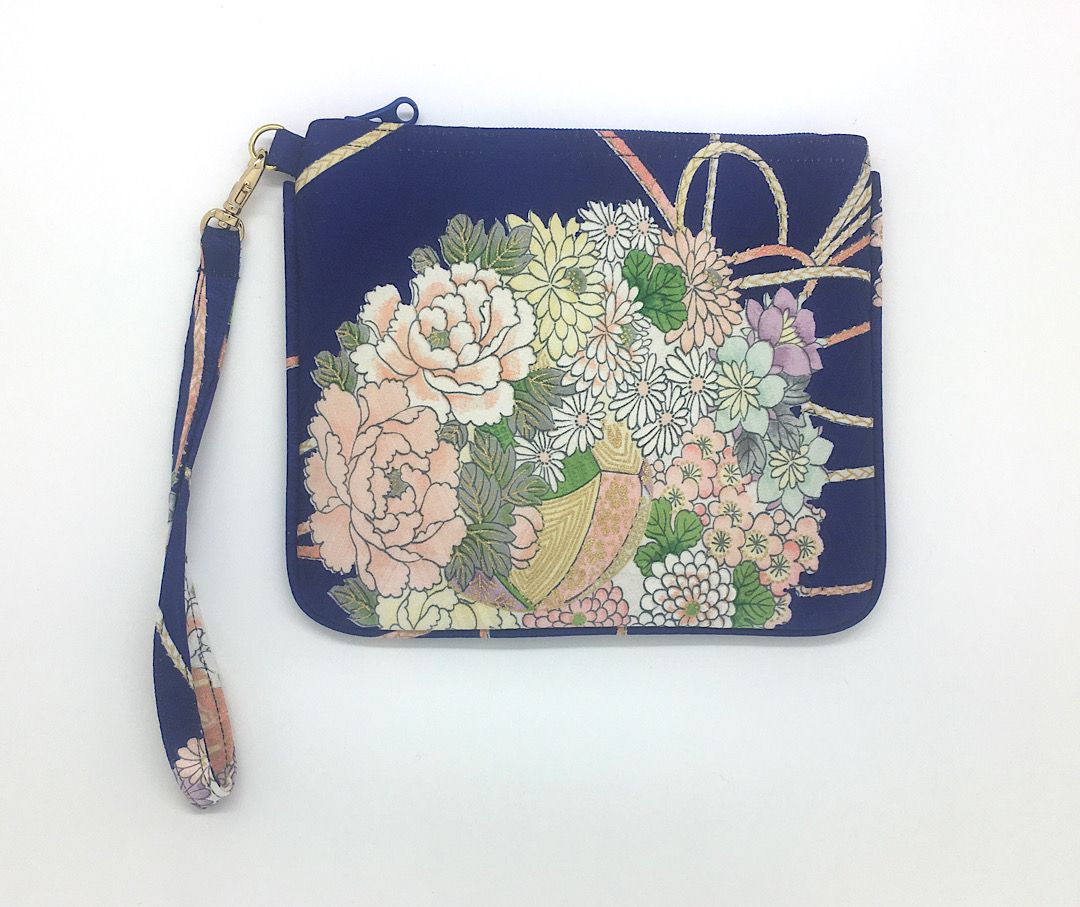 Migi Wristlet Pouch 4852M