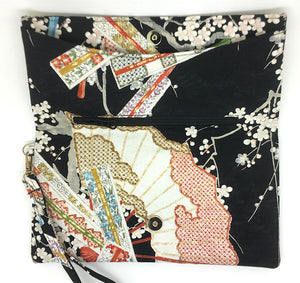 Kuukou Folding Wristlet Clutch 5281M