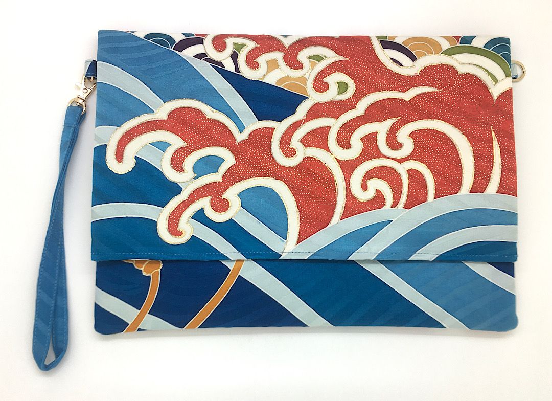Ookii Kuukou Large Folding Wristlet Clutch 5780C