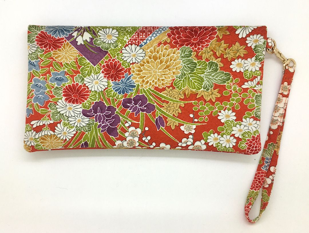 Kuukou Folding Wristlet Clutch 5468O