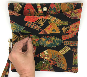 Kuukou Folding Wristlet Clutch 5753A
