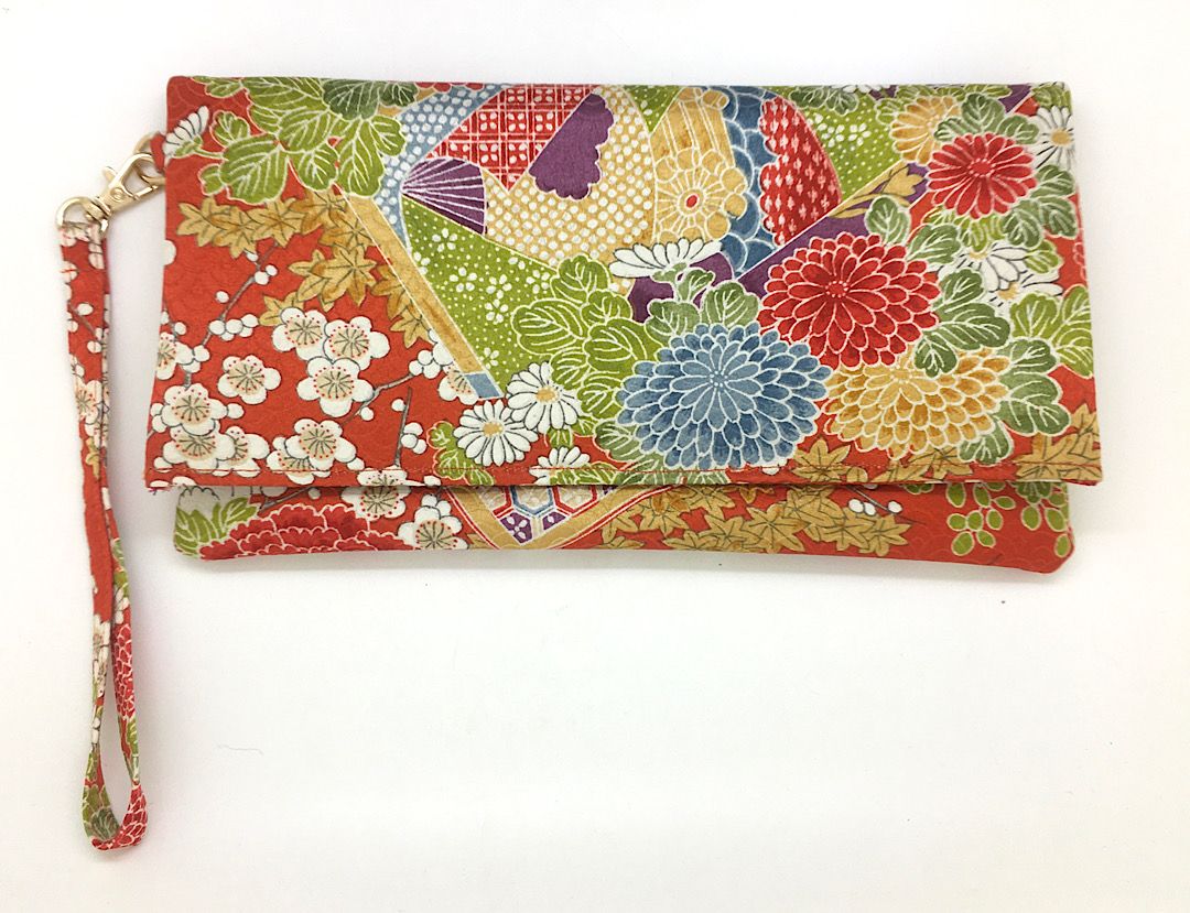 Kuukou Folding Wristlet Clutch 5468O