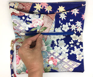 Kuukou Folding Wristlet Clutch 5580N