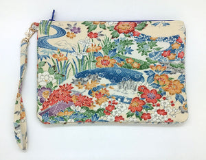 Hidari Wristlet Pouch 5870F