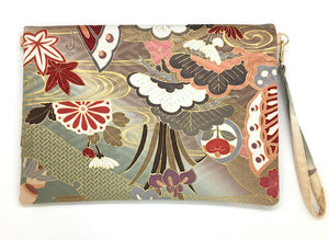 Ookii Kuukou Large Folding Wristlet Clutch 5581K