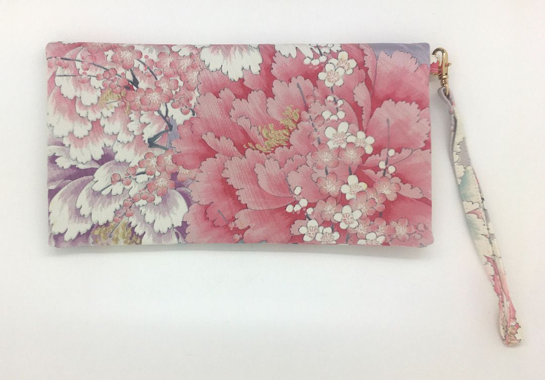 Kuukou Folding Wristlet Clutch 4920U