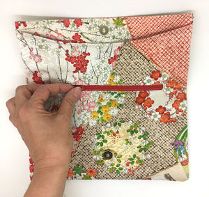 Kuukou Folding Wristlet Clutch 5316F