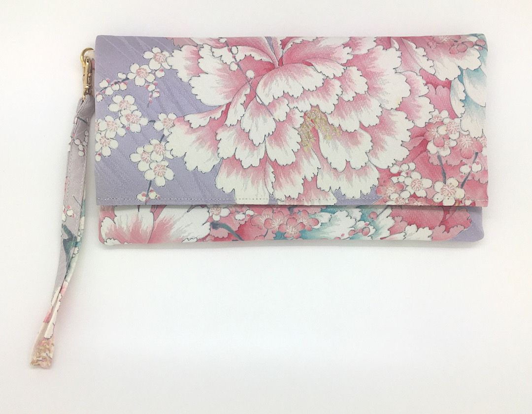 Kuukou Folding Wristlet Clutch 4920U