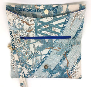 Kuukou Folding Wristlet Clutch 5311L