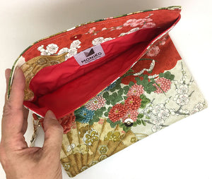 Kuukou Folding Wristlet Clutch 5794D