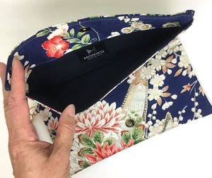 Kuukou Folding Wristlet Clutch 5530R