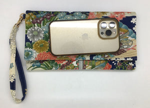 Kuukou Folding Wristlet Clutch 5805A