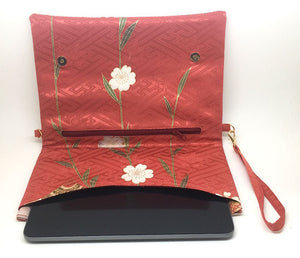 Ookii Kuukou Large Folding Wristlet Clutch 5782G