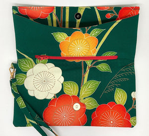 Kuukou Folding Wristlet Clutch 5232D