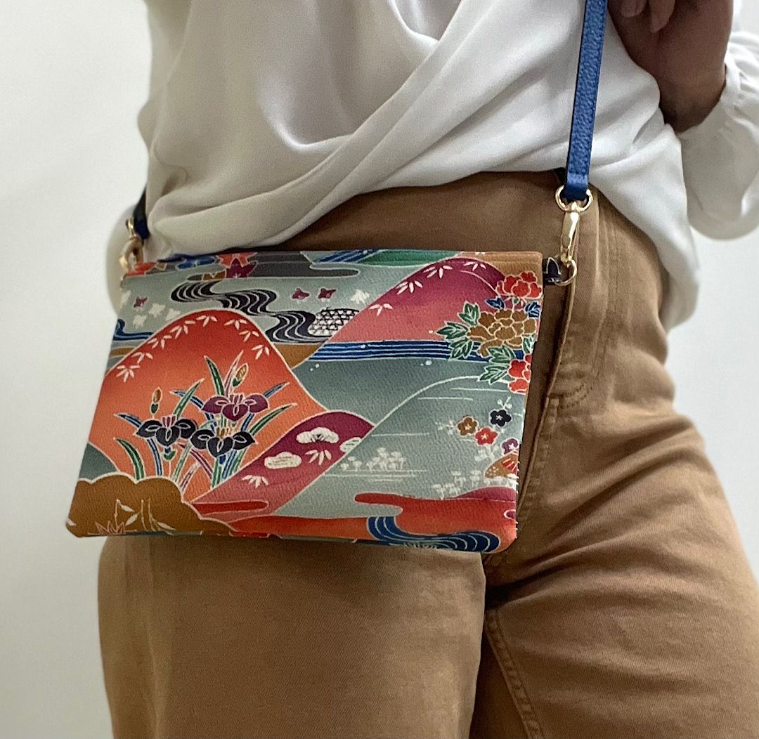ARUKU WRISTLET to SLING 5673F