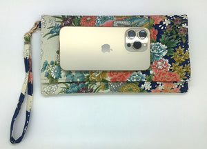 Kuukou Folding Wristlet Clutch 5805I