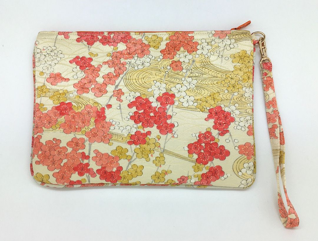 Hidari Wristlet Pouch 5815G