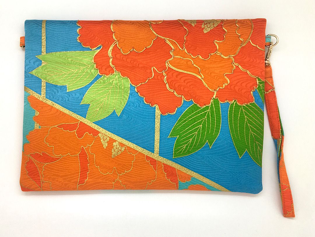 Ookii Kuukou Large Folding Wristlet Clutch 5686M