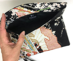 Kuukou Folding Wristlet Clutch 5281M