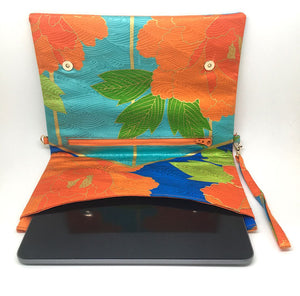 Ookii Kuukou Large Folding Wristlet Clutch 5686M