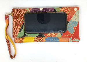 Kuukou Folding Wristlet Clutch 5885K
