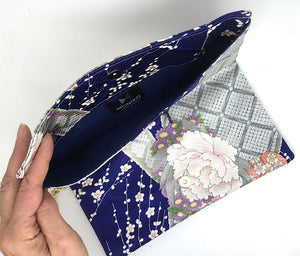 Kuukou Folding Wristlet Clutch 5309F