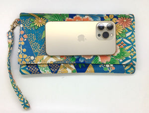 Kuukou Folding Wristlet Clutch 5537F