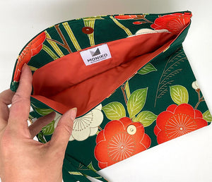 Kuukou Folding Wristlet Clutch 5232D