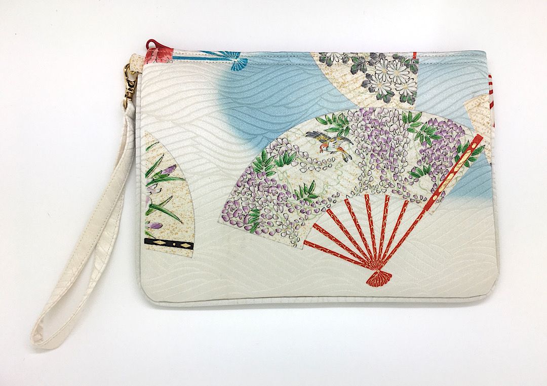 Hidari Wristlet Pouch 4632C