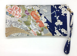 Kuukou Folding Wristlet Clutch 5430Q