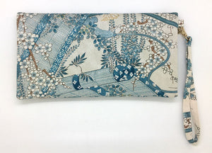 Kuukou Folding Wristlet Clutch 5311L