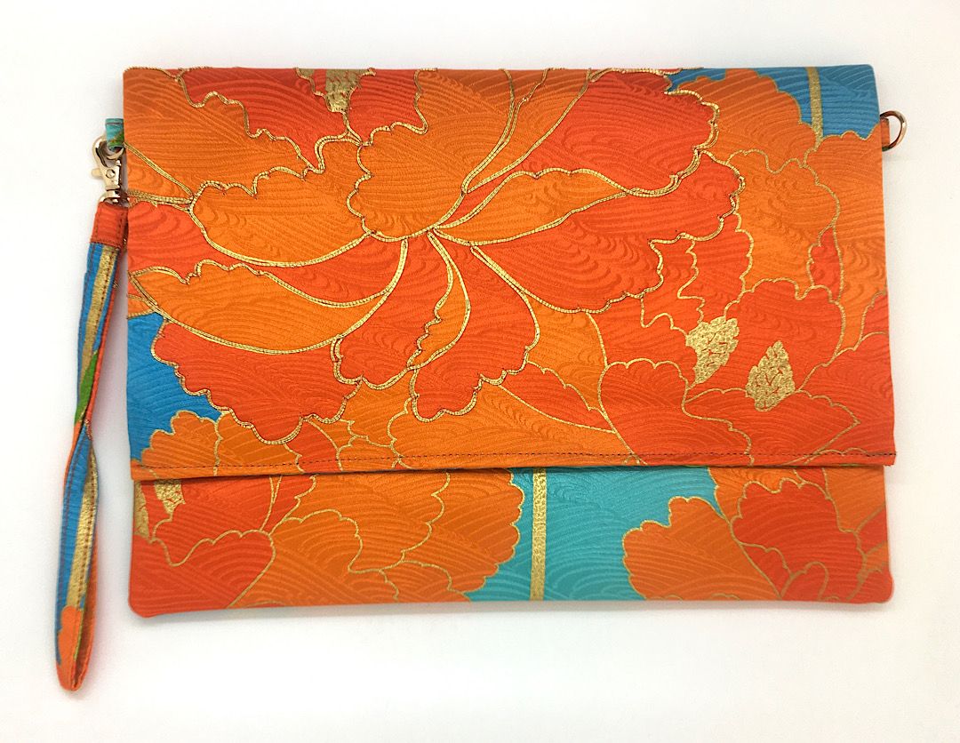 Ookii Kuukou Large Folding Wristlet Clutch 5686M