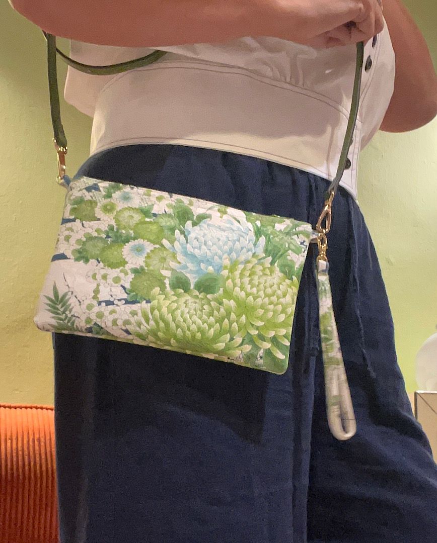 ARUKU WRISTLET to SLING 5947A