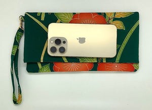 Kuukou Folding Wristlet Clutch 5232D