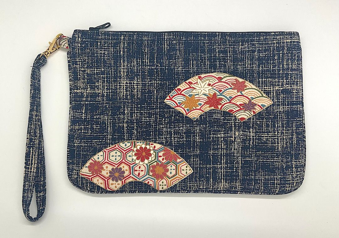 Hidari Wristlet Pouch 4257A