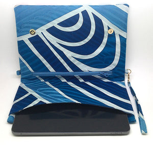 Ookii Kuukou Large Folding Wristlet Clutch 5780G